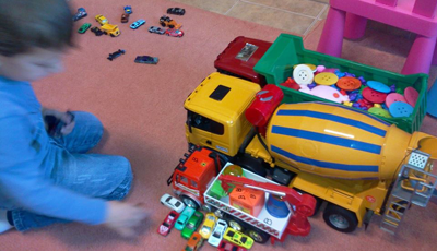 poioi eimaste arxiki